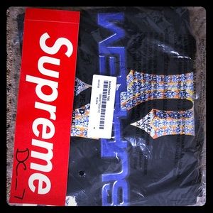 Supreme Diamond T size M